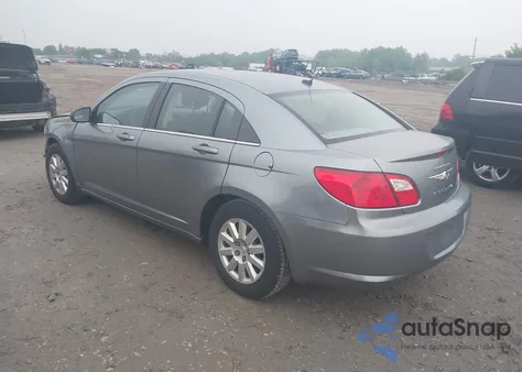 2010 Chrysler Sebring Touring z USA, uszkodzony, nr VIN 1C3CC4FB4AN157608